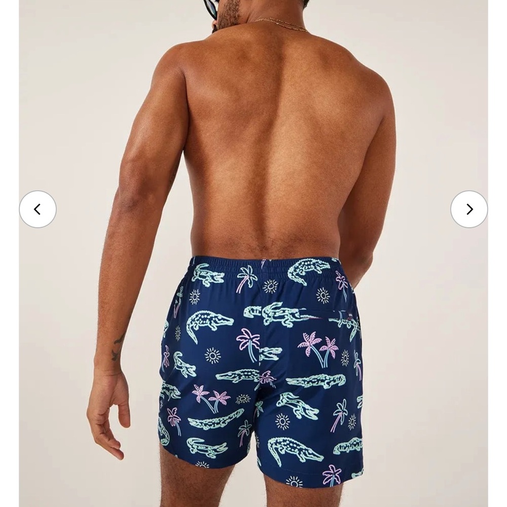 Men’s Chubbies swim shorts - Picture 2 of 2
